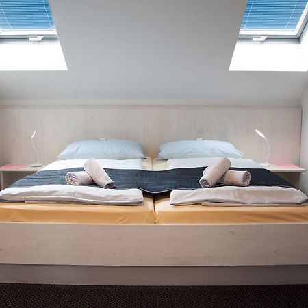 Pension Vicus Passau Exteriör bild